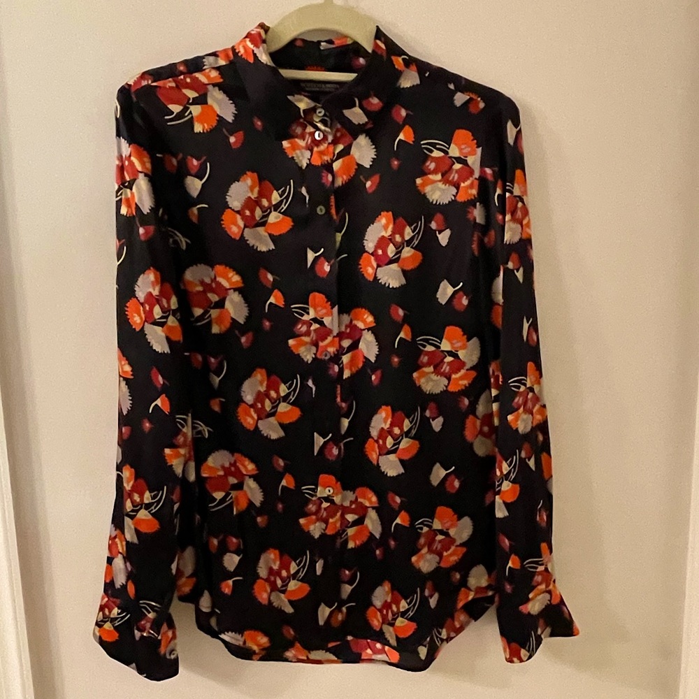 Scotch & Soda 100% silk blouse. Black with orange/red flower print. Size small.